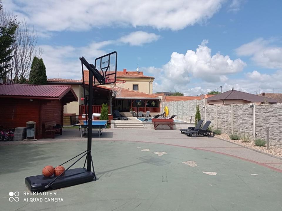 Penzion Zajecak Zajeci Exterior photo